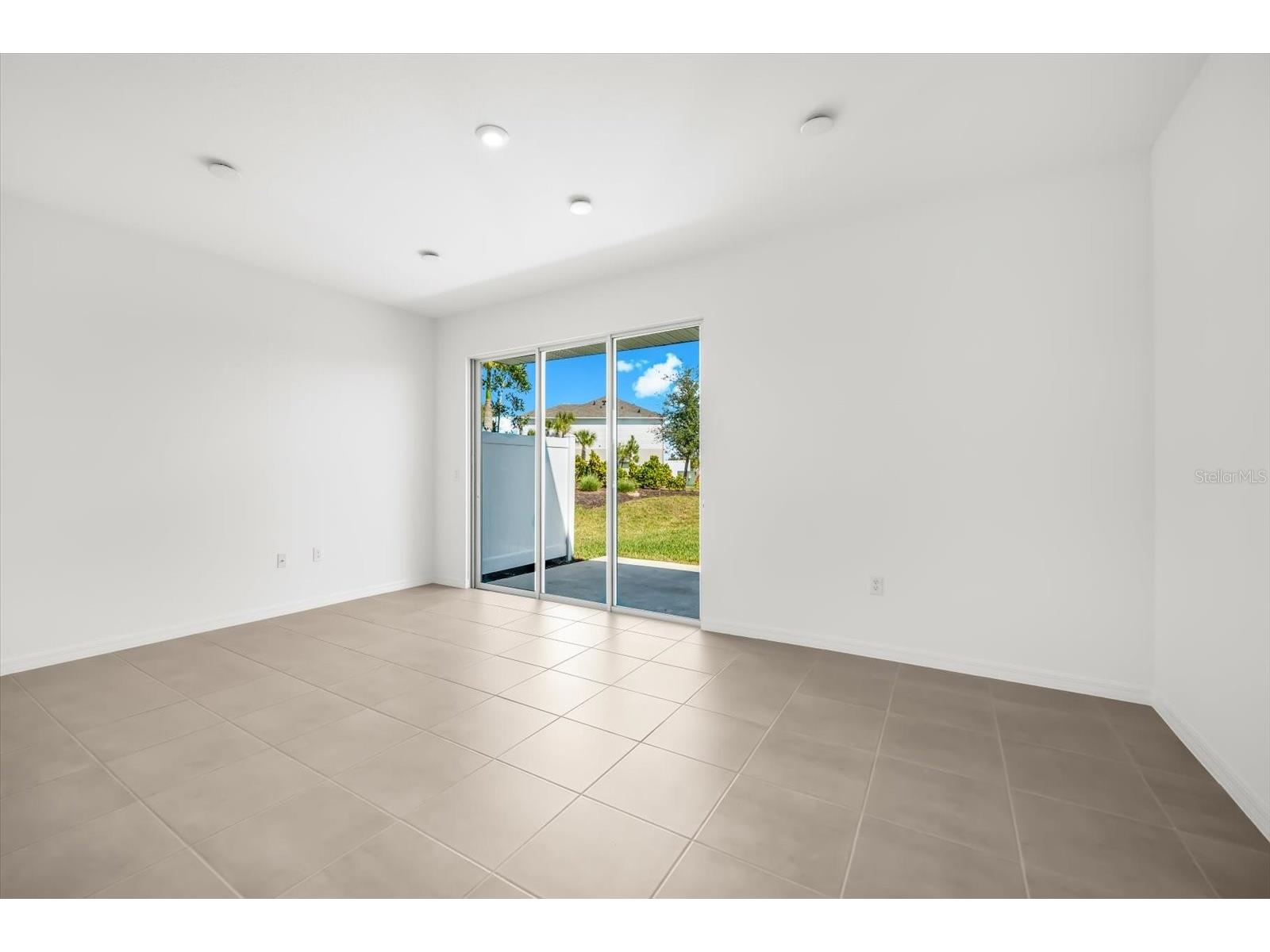 8592 Lunar Skye Street Sarasota FL 34241 A4684224 image23