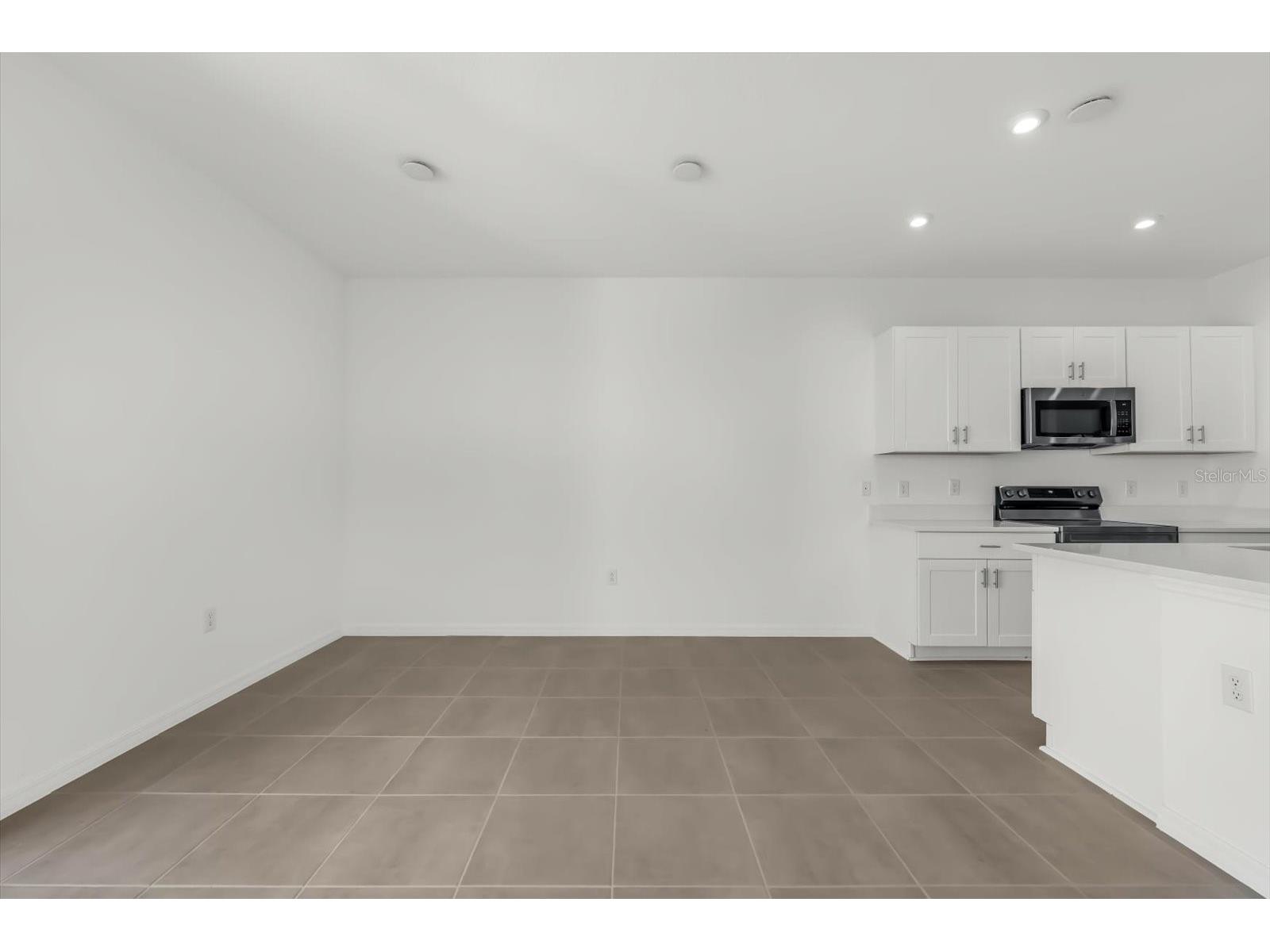 8592 Lunar Skye Street Sarasota FL 34241 A4684224 image25