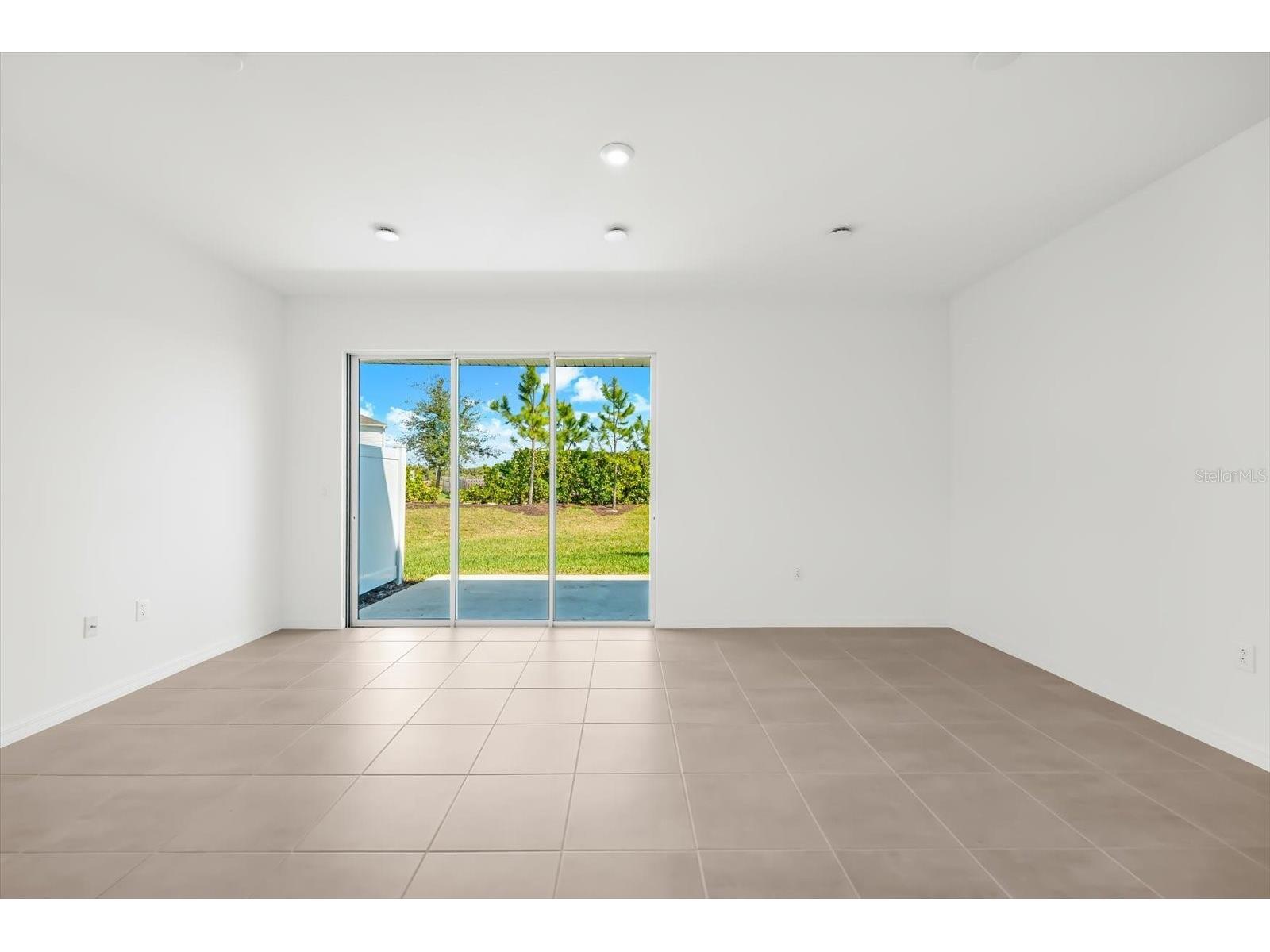 8592 Lunar Skye Street Sarasota FL 34241 A4684224 image26