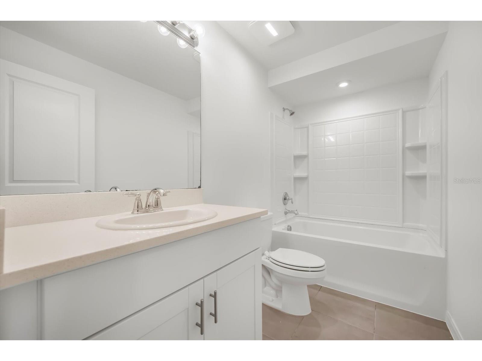 8592 Lunar Skye Street Sarasota FL 34241 A4684224 image32