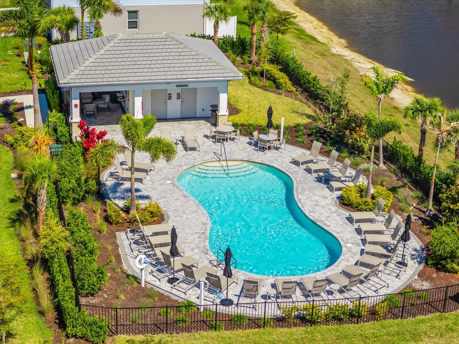 8592 Lunar Skye Street Sarasota FL 34241 A4684224 image66
