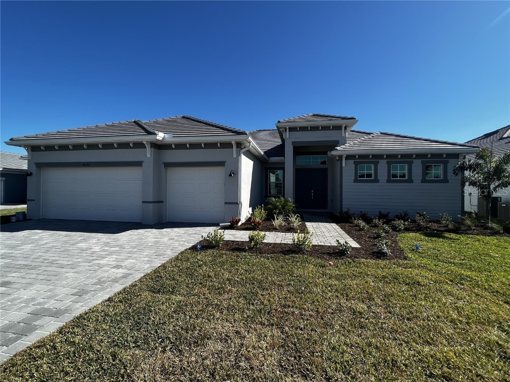 8592 Shore Lake Drive Englewood FL 34224 J983826 image1