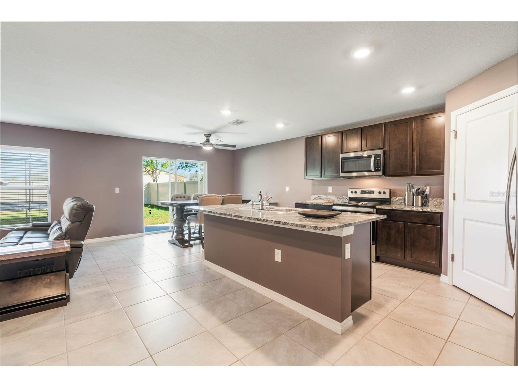 8595 Triumph Circle Wildwood FL 34785 G5108725 image10
