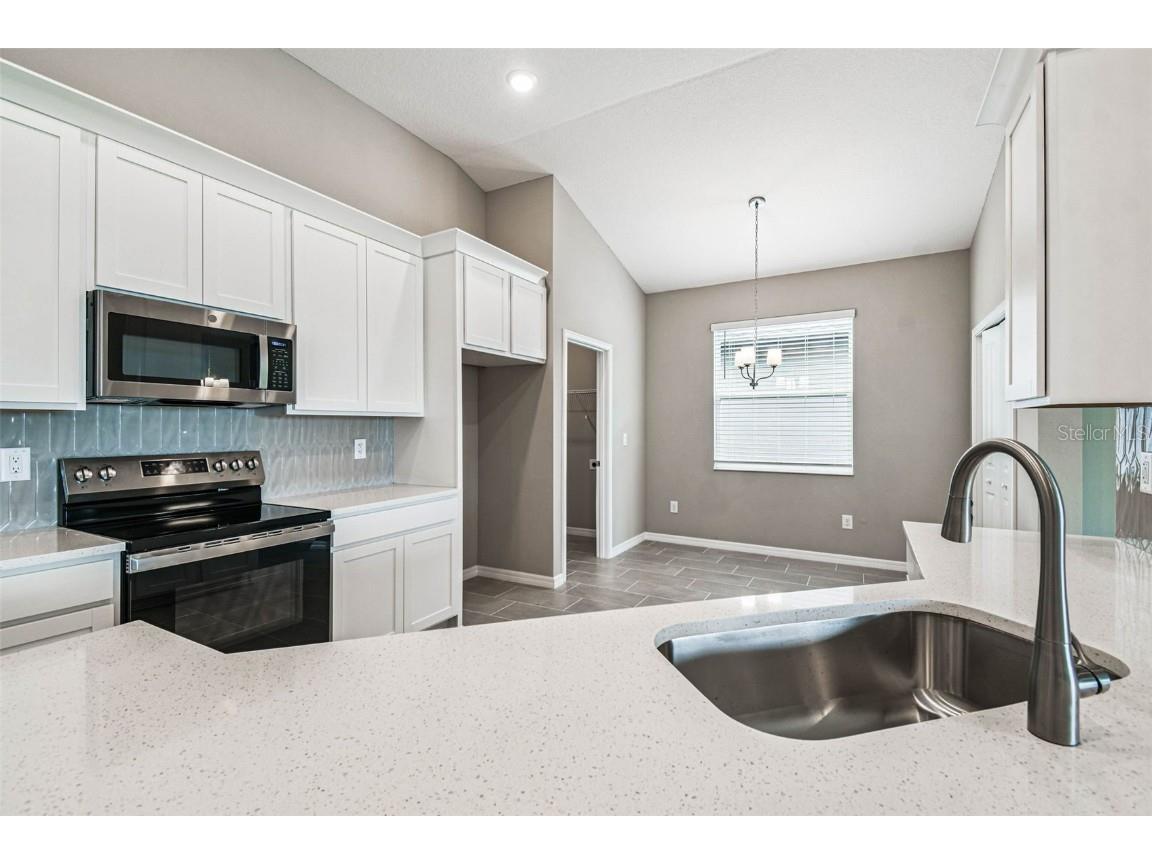 8595 White Pine Ave Brooksville FL 34613 TB8425498 image5