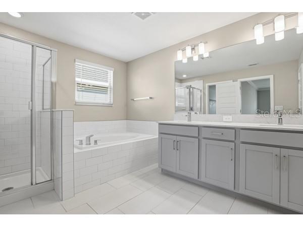 8598 Campus Woods Way New Port Richey FL 34655 W7885270 image8