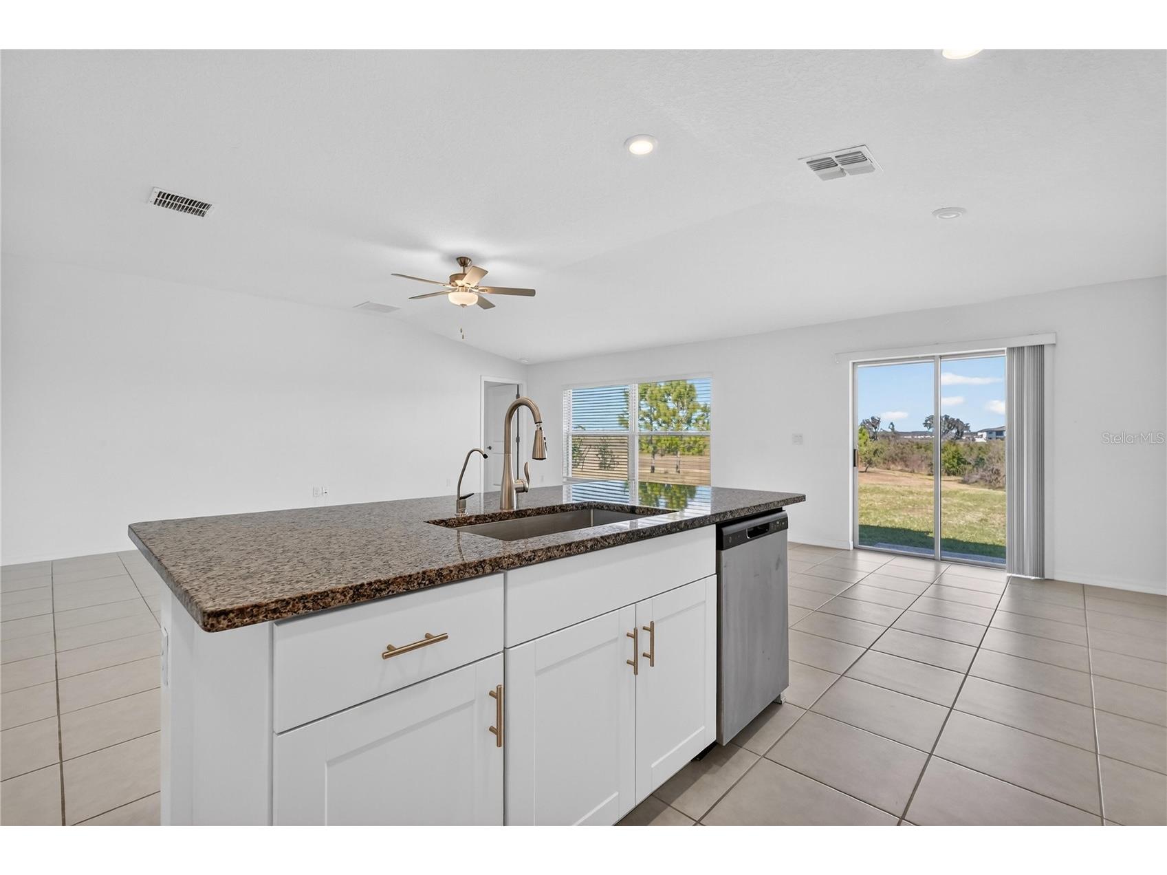 8598 Parsons Hill Boulevard Wesley Chapel FL 33545 O6375372 image7