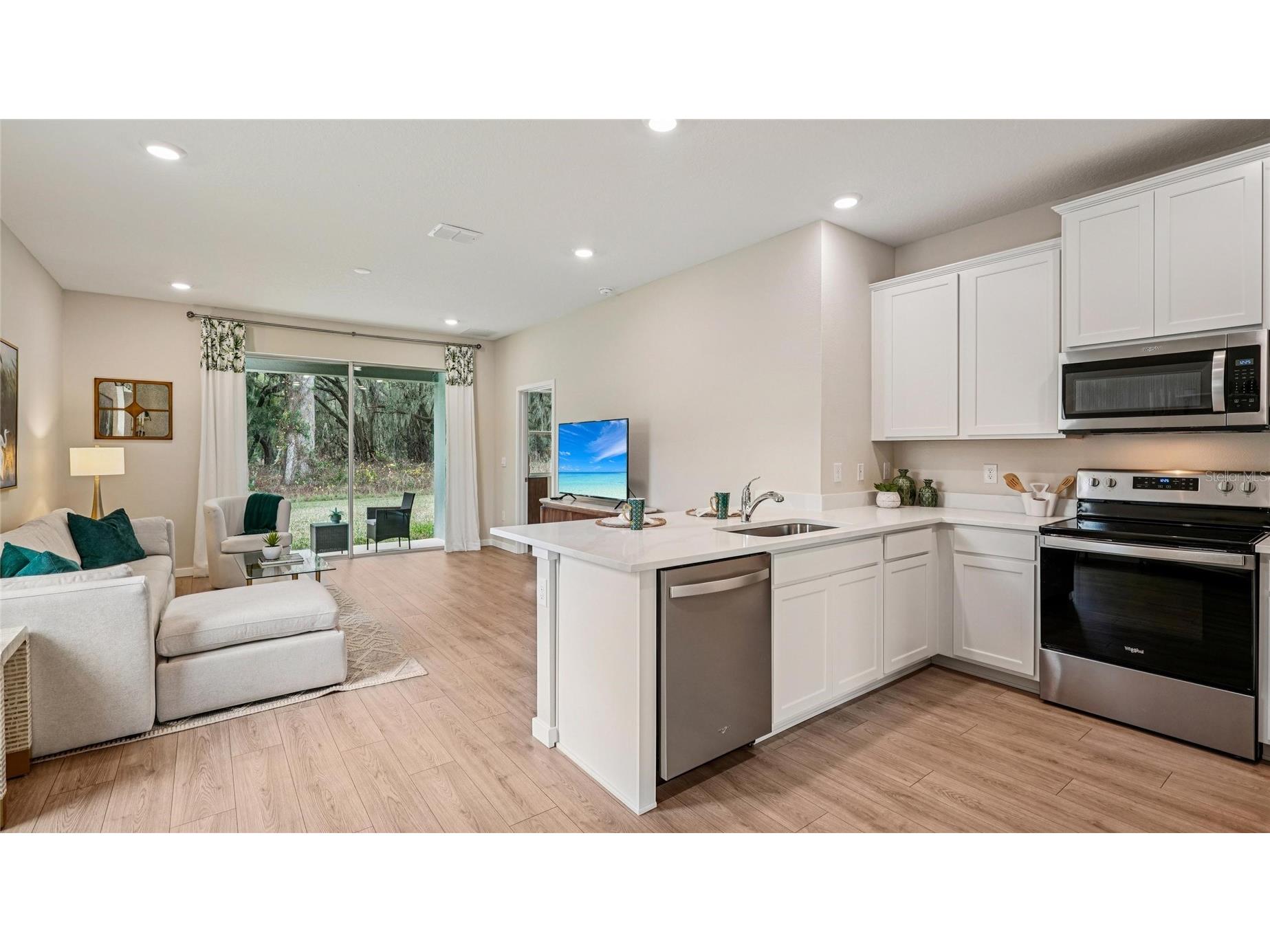 8599 Pinecrest Trail Wildwood FL 34785 OM720249 image6