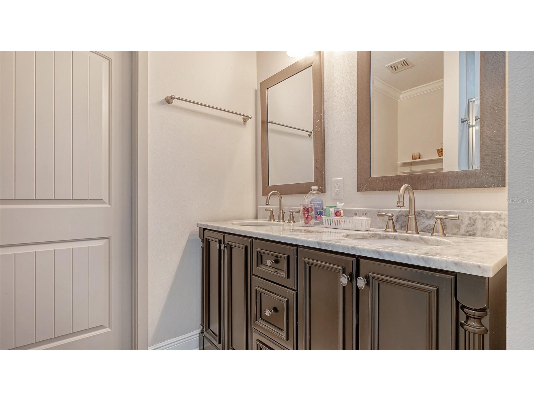 86 Arbor Oaks Drive Sarasota FL 34232 A4700260 image24