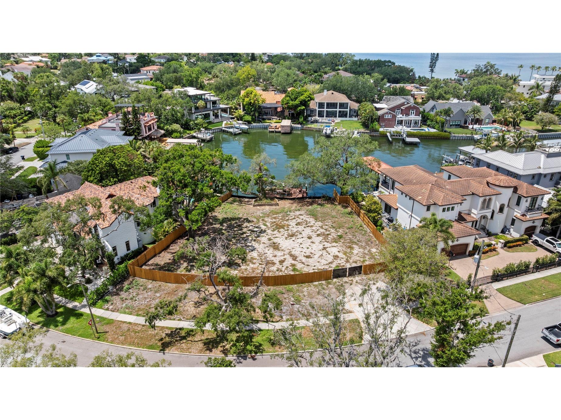 86 Bahama Circle Tampa FL 33606 TB8526792 image11