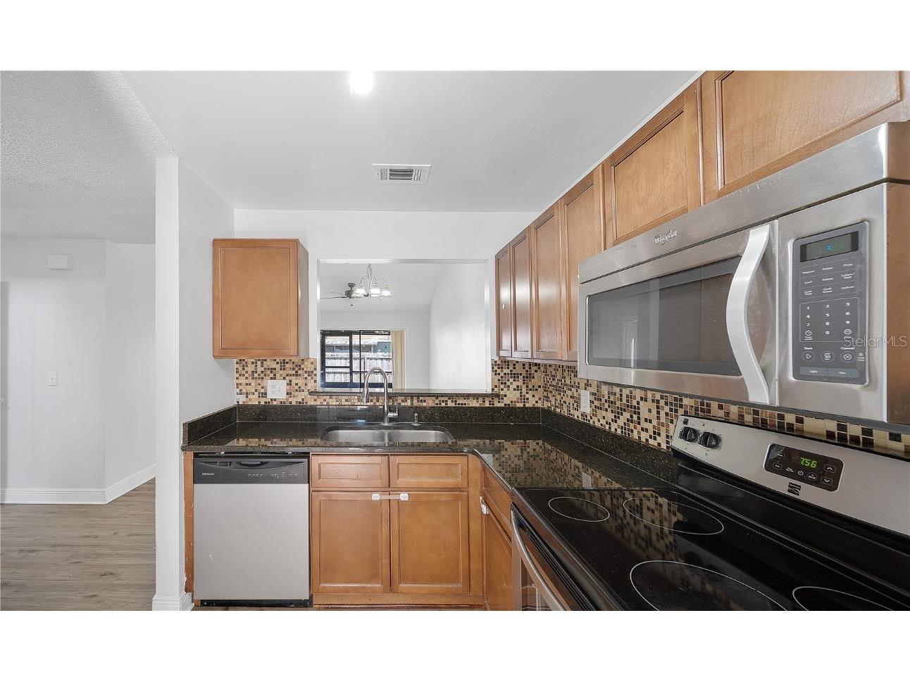 86 Silver Park Circle Kissimmee FL 34743 O6332172 image8