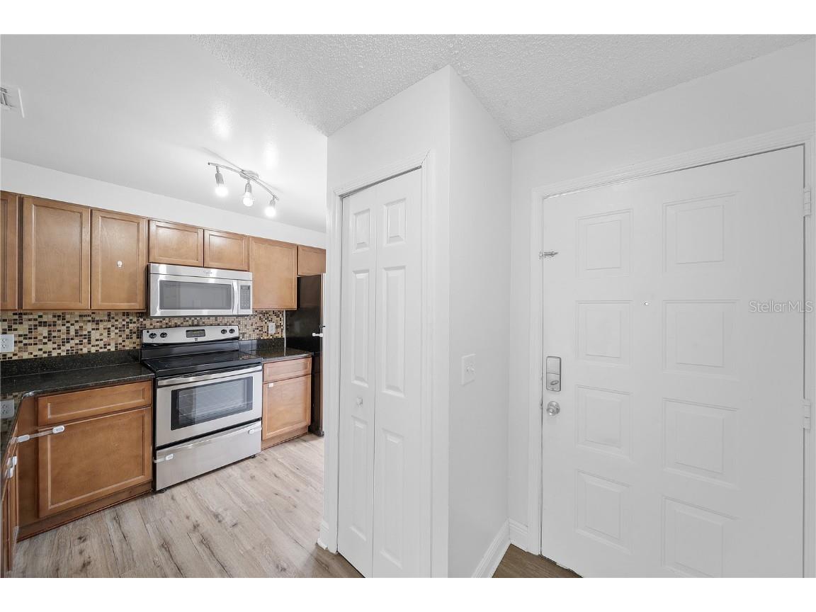 86 Silver Park Circle Kissimmee FL 34743 O6332172 image9