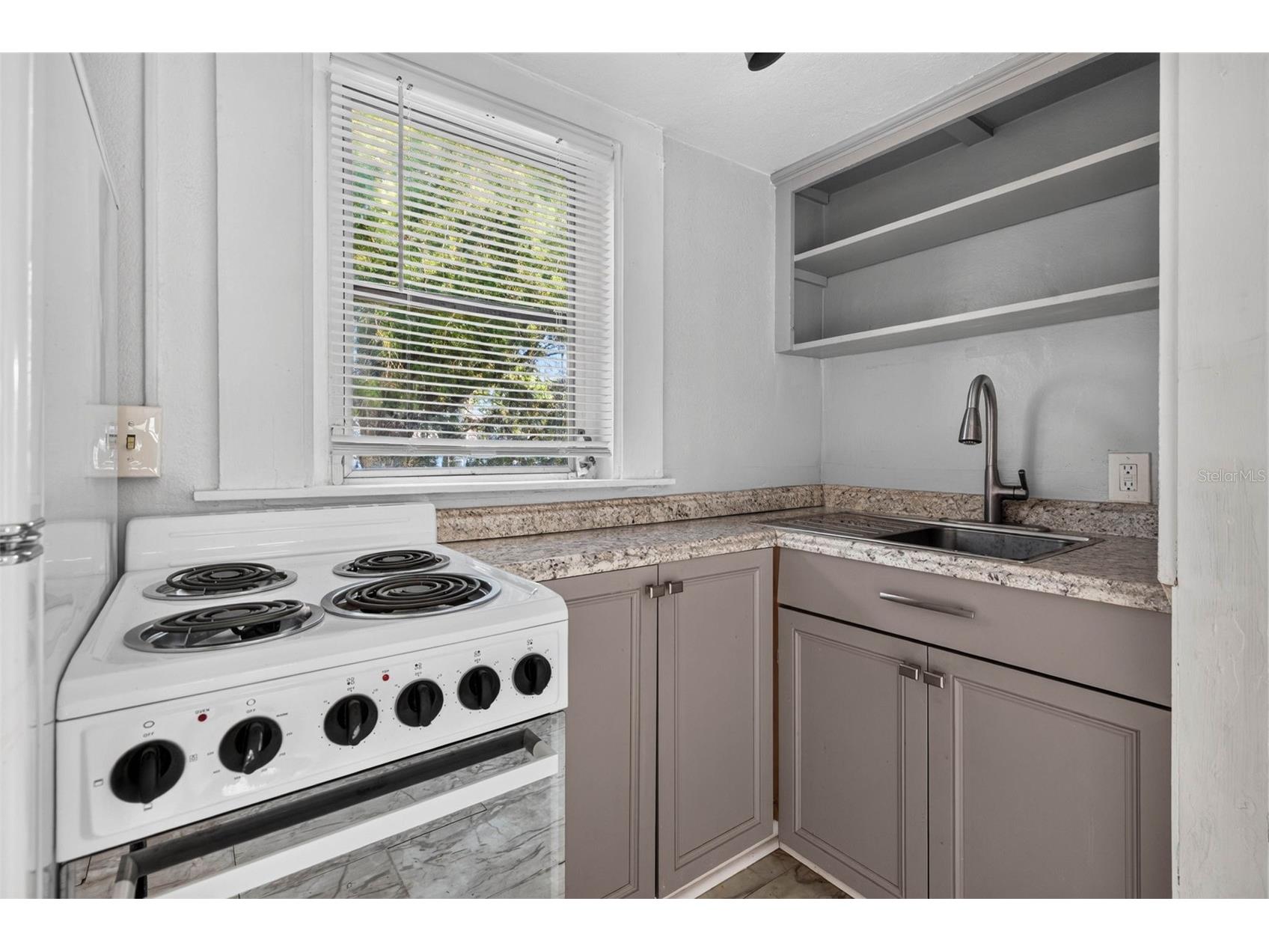 860 12th Avenue N Saint Petersburg FL 33701 TB8517559 image11