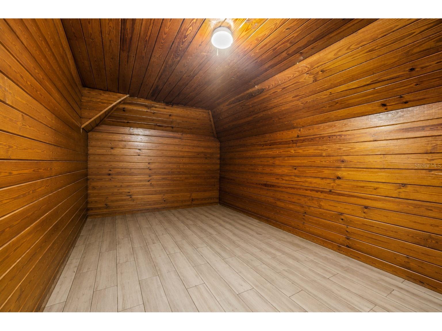 860 12th Avenue N Saint Petersburg FL 33701 TB8517559 image6