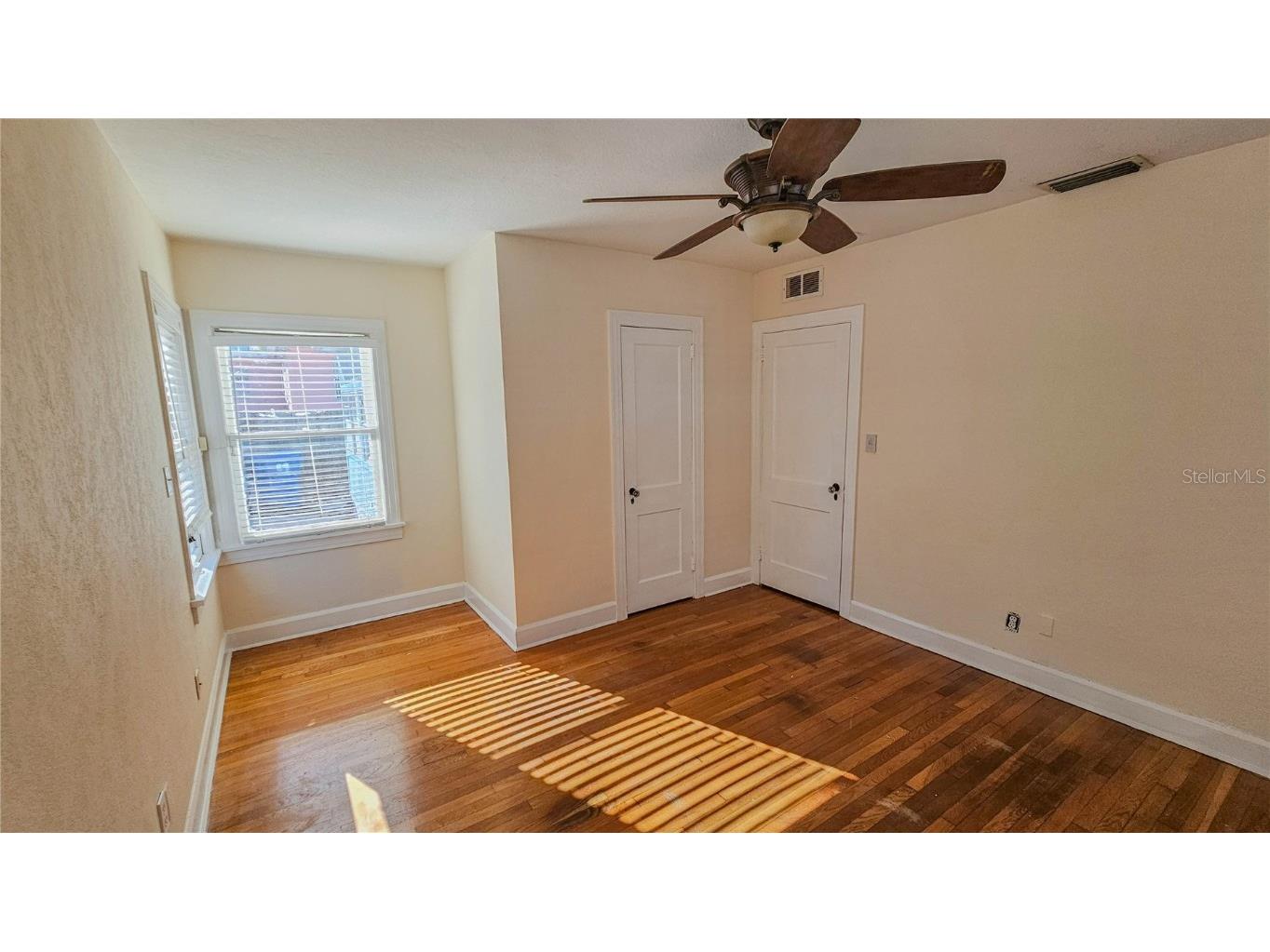 860 16th Avenue S Saint Petersburg FL 33701 TB8454354 image26