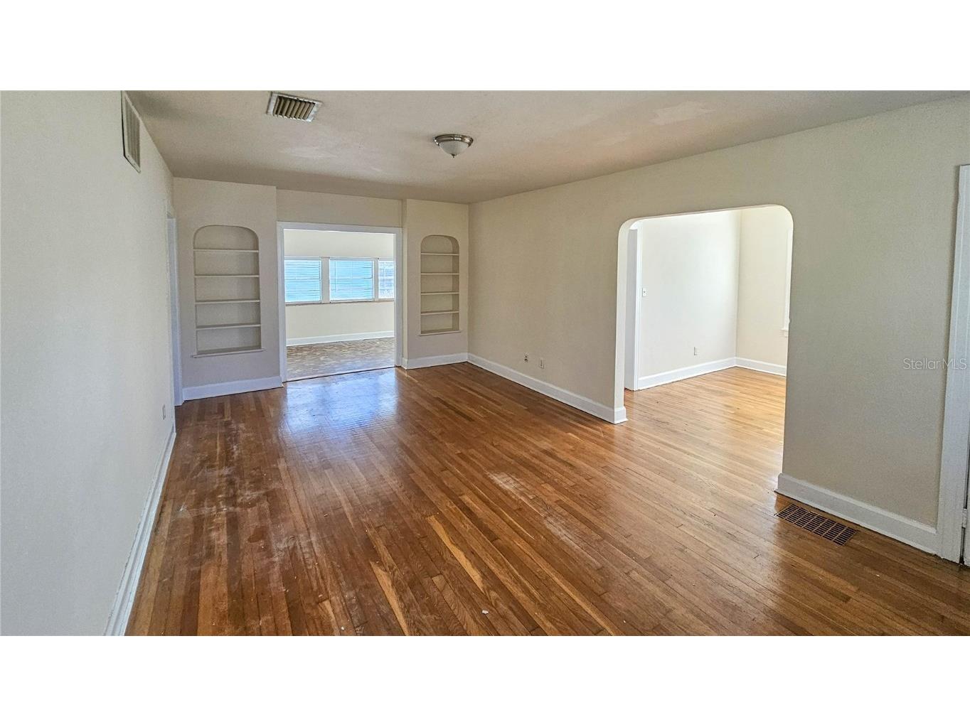 860 16th Avenue S Saint Petersburg FL 33701 TB8454354 image5