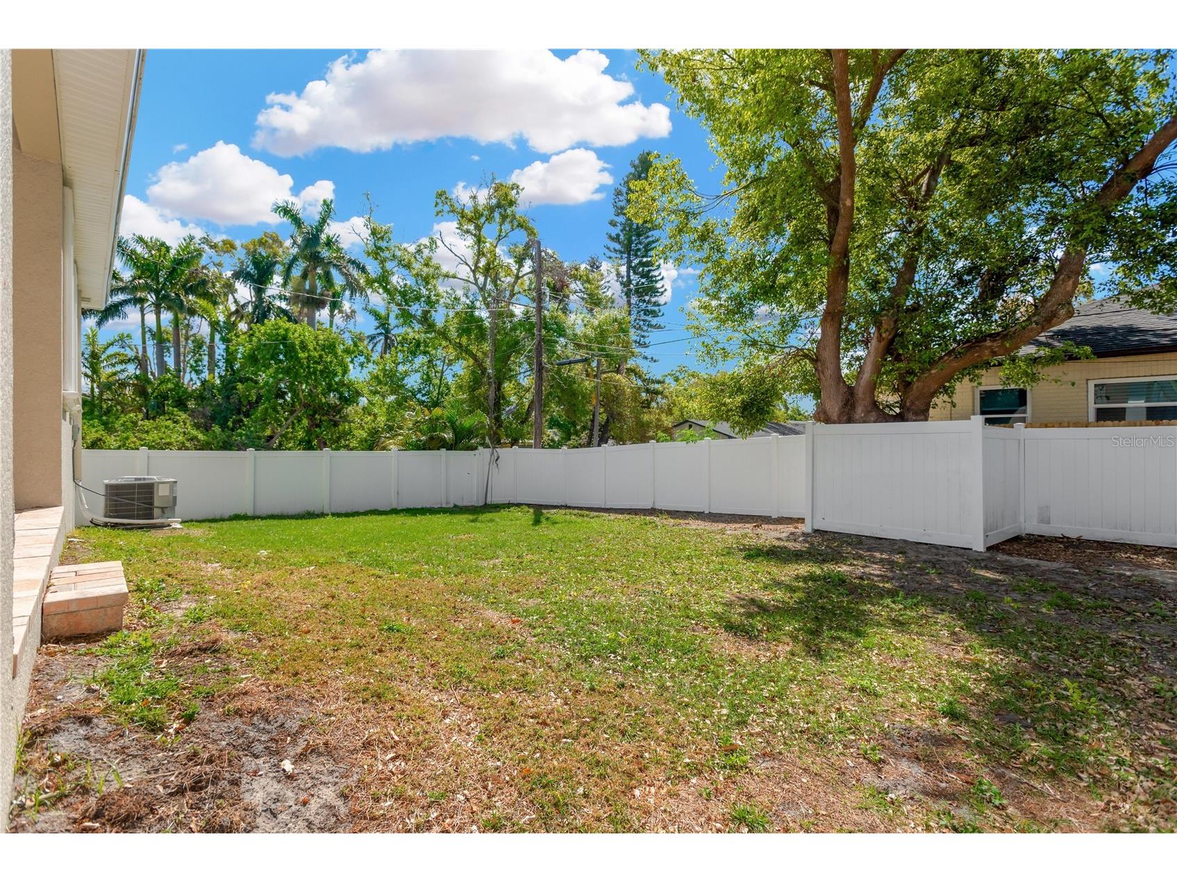 860 17th Avenue S Saint Petersburg FL 33701 TB8424477 image18