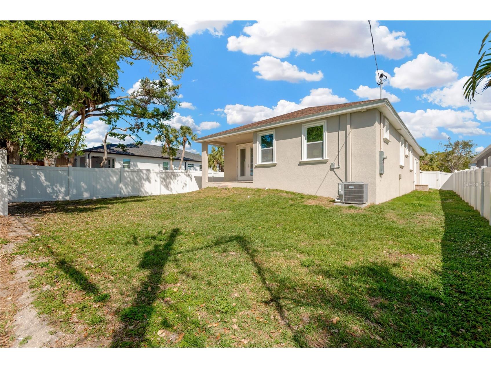 860 17th Avenue S Saint Petersburg FL 33701 TB8424477 image21