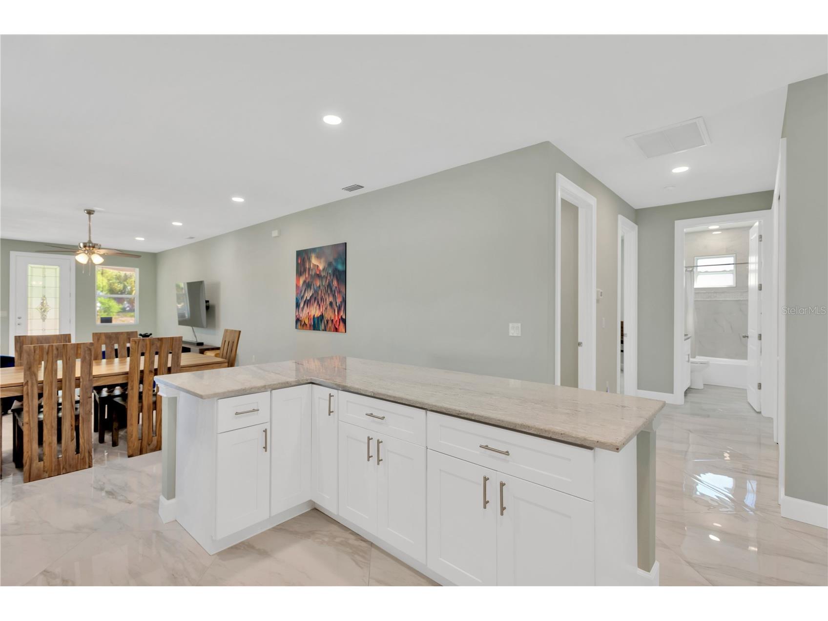 860 17th Avenue S Saint Petersburg FL 33701 TB8424477 image23