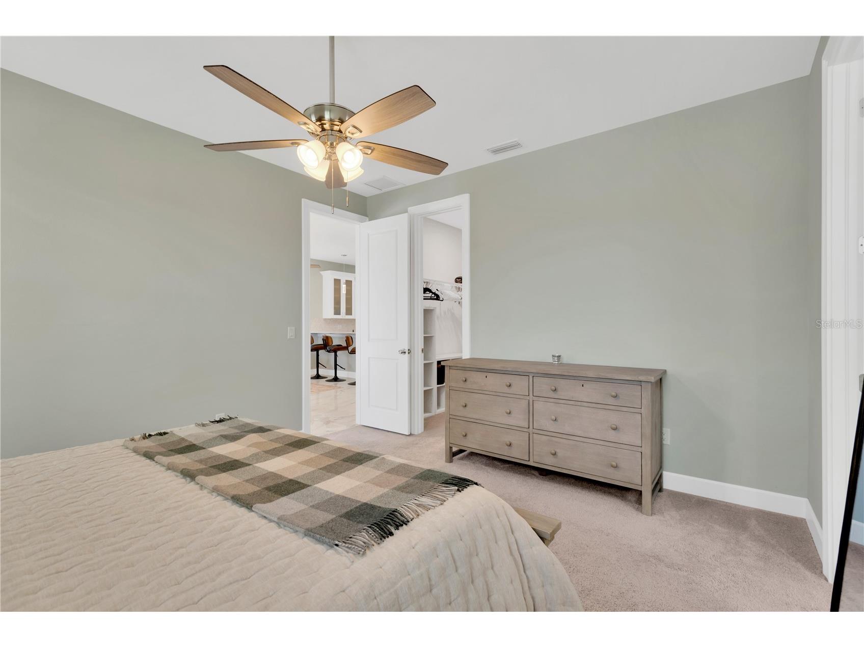 860 17th Avenue S Saint Petersburg FL 33701 TB8424477 image27