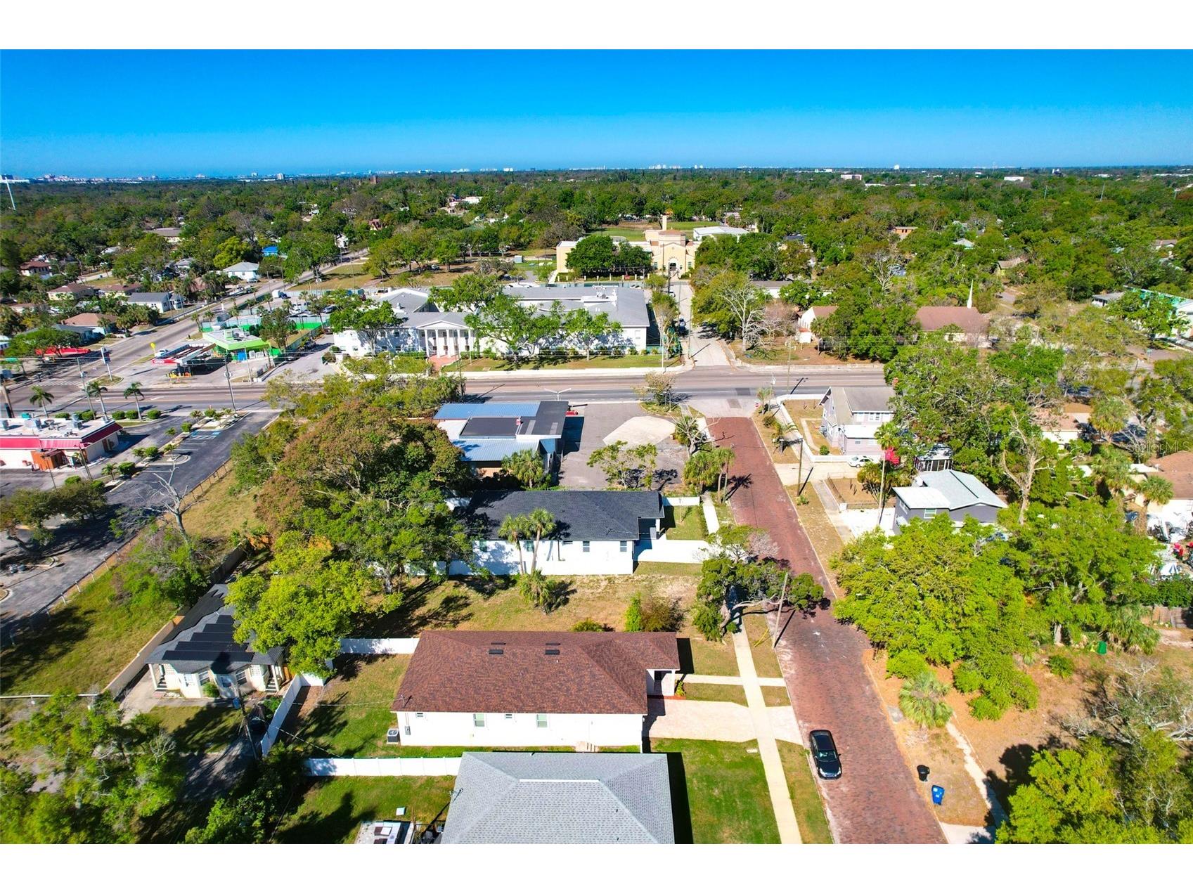 860 17th Avenue S Saint Petersburg FL 33701 TB8424477 image32