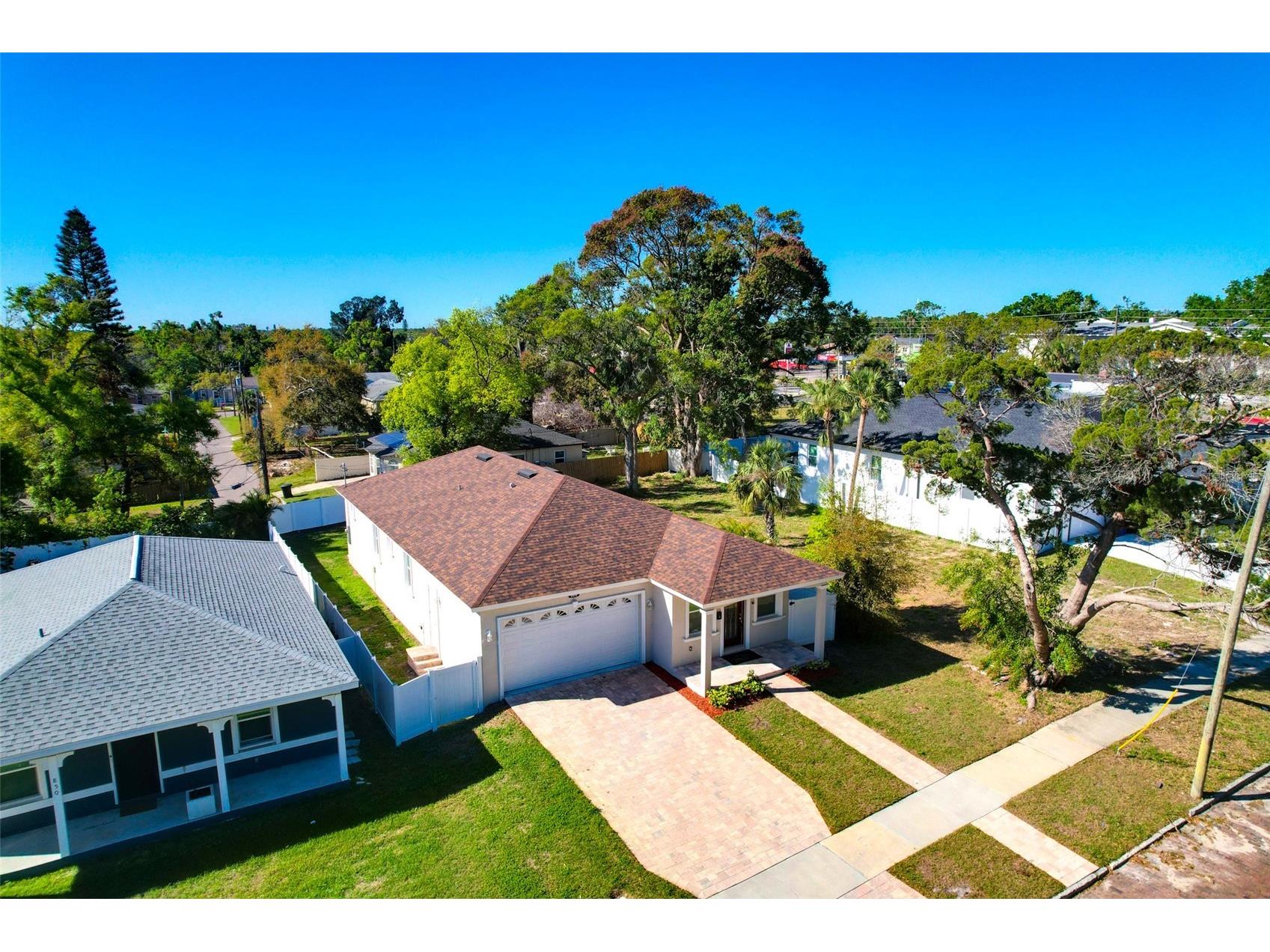 860 17th Avenue S Saint Petersburg FL 33701 TB8424477 image40