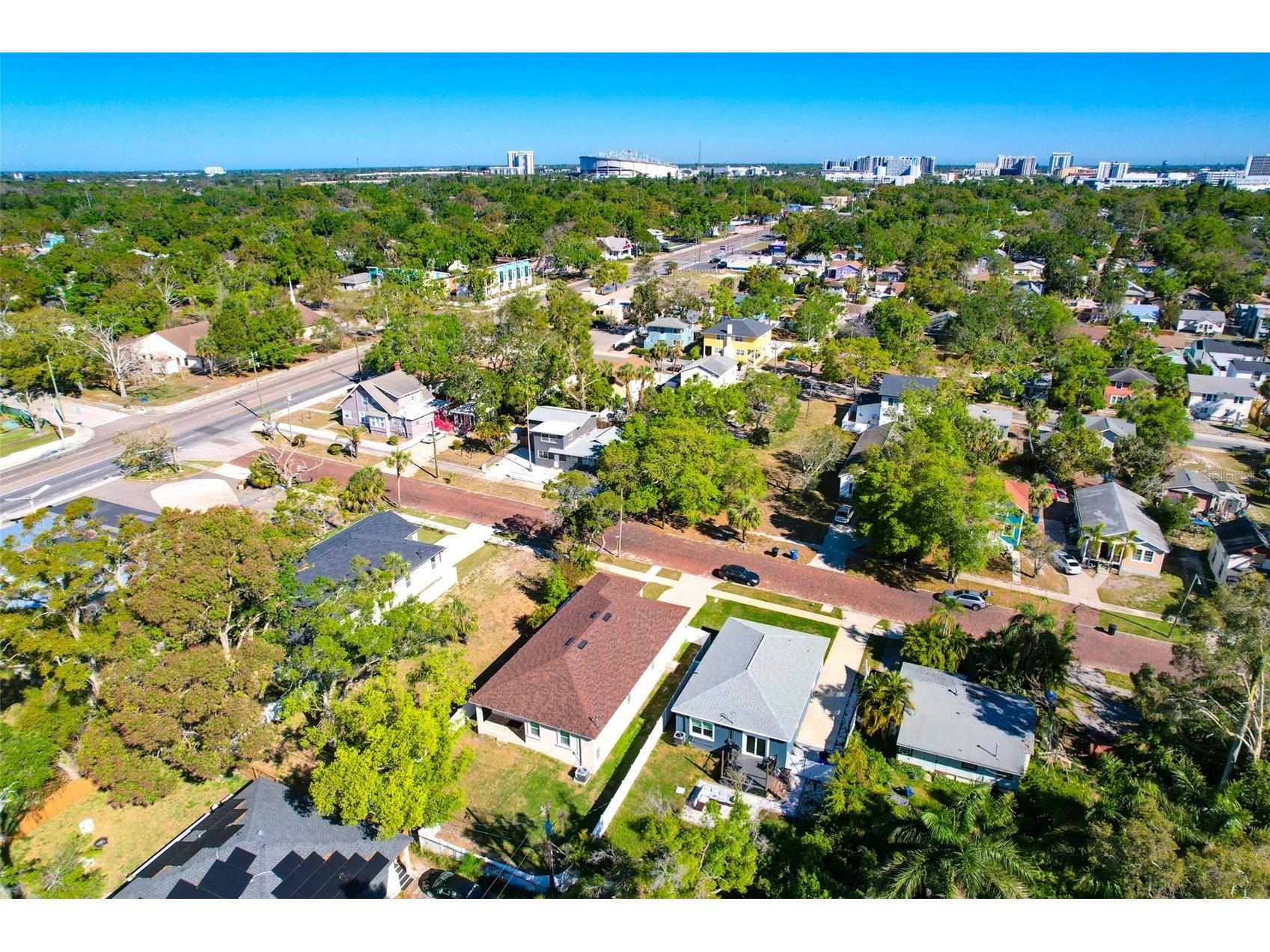 860 17th Avenue S Saint Petersburg FL 33701 TB8424477 image48