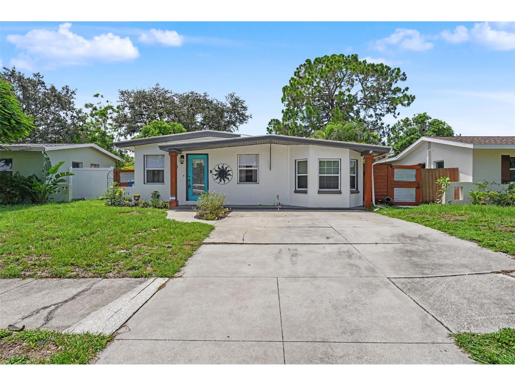 860 86th Avenue N Saint Petersburg FL 33702 TB8528884 image1