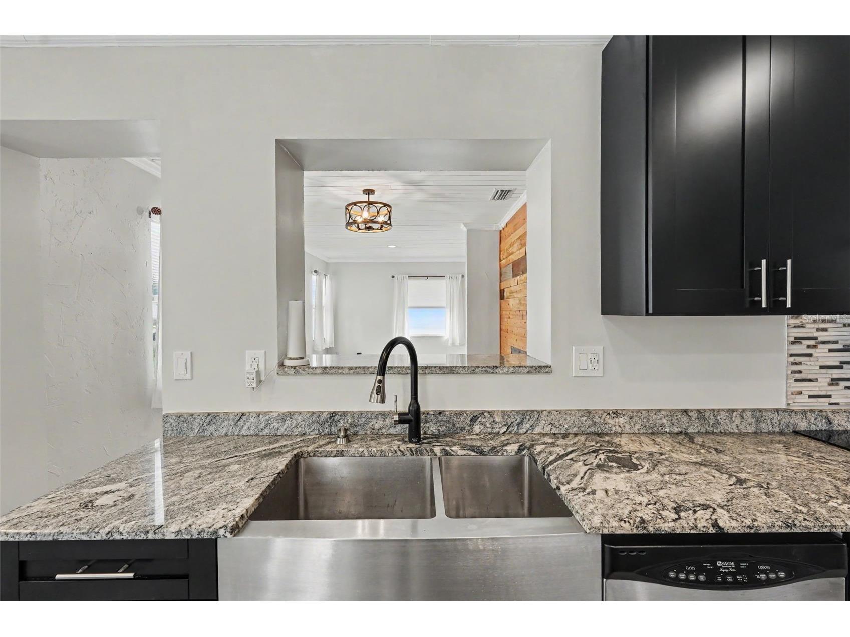 860 86th Avenue N Saint Petersburg FL 33702 TB8528884 image14