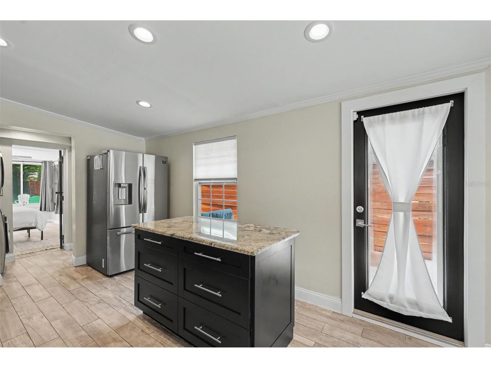 860 86th Avenue N Saint Petersburg FL 33702 TB8528884 image15