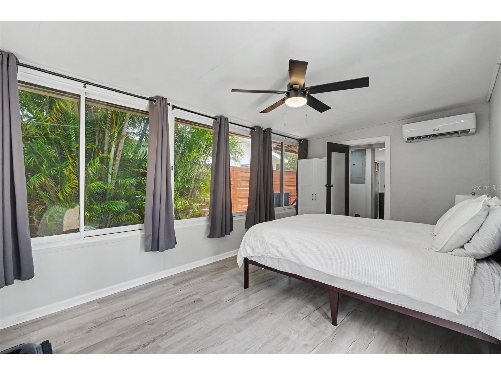 860 86th Avenue N Saint Petersburg FL 33702 TB8528884 image20