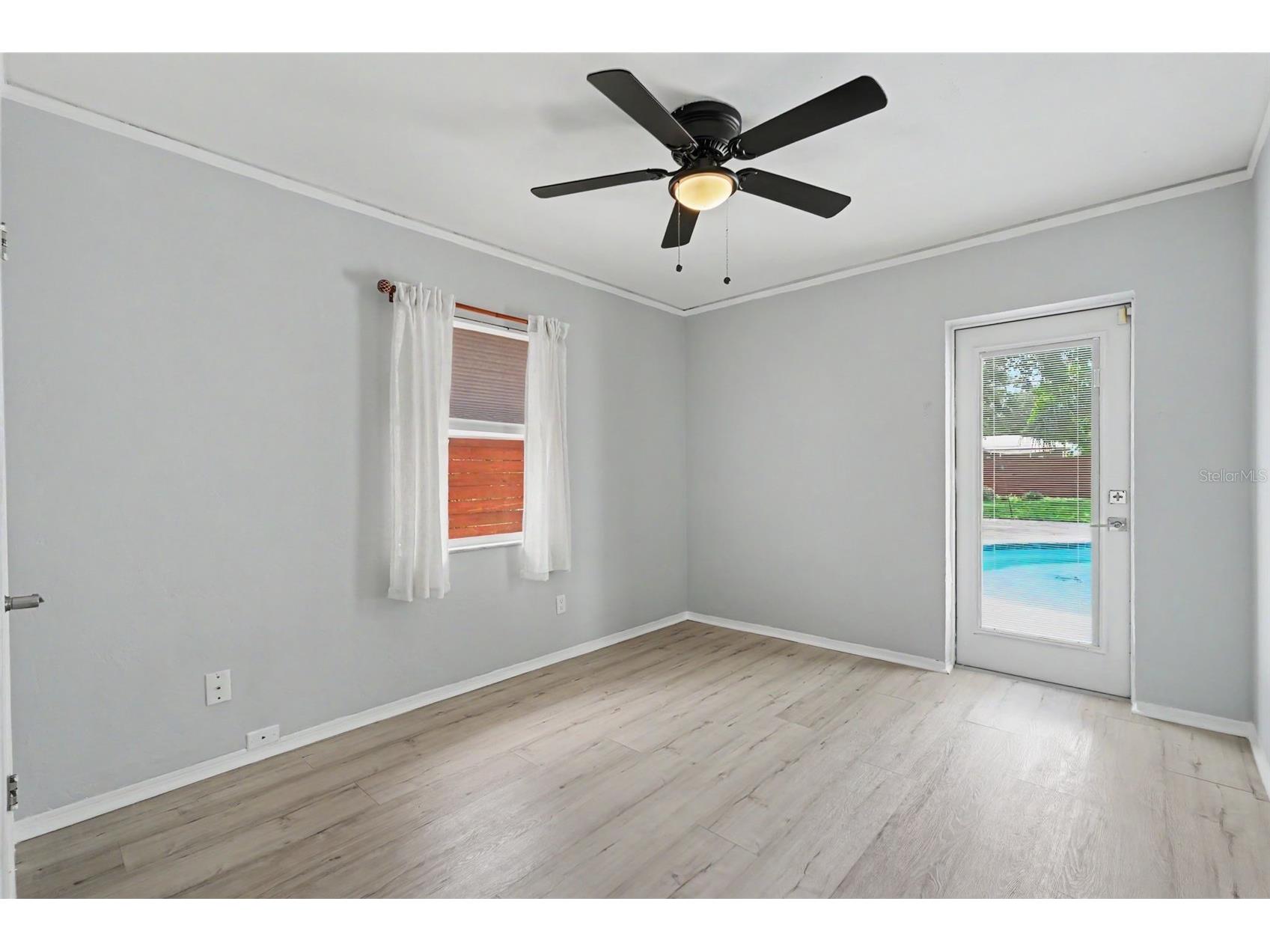 860 86th Avenue N Saint Petersburg FL 33702 TB8528884 image23
