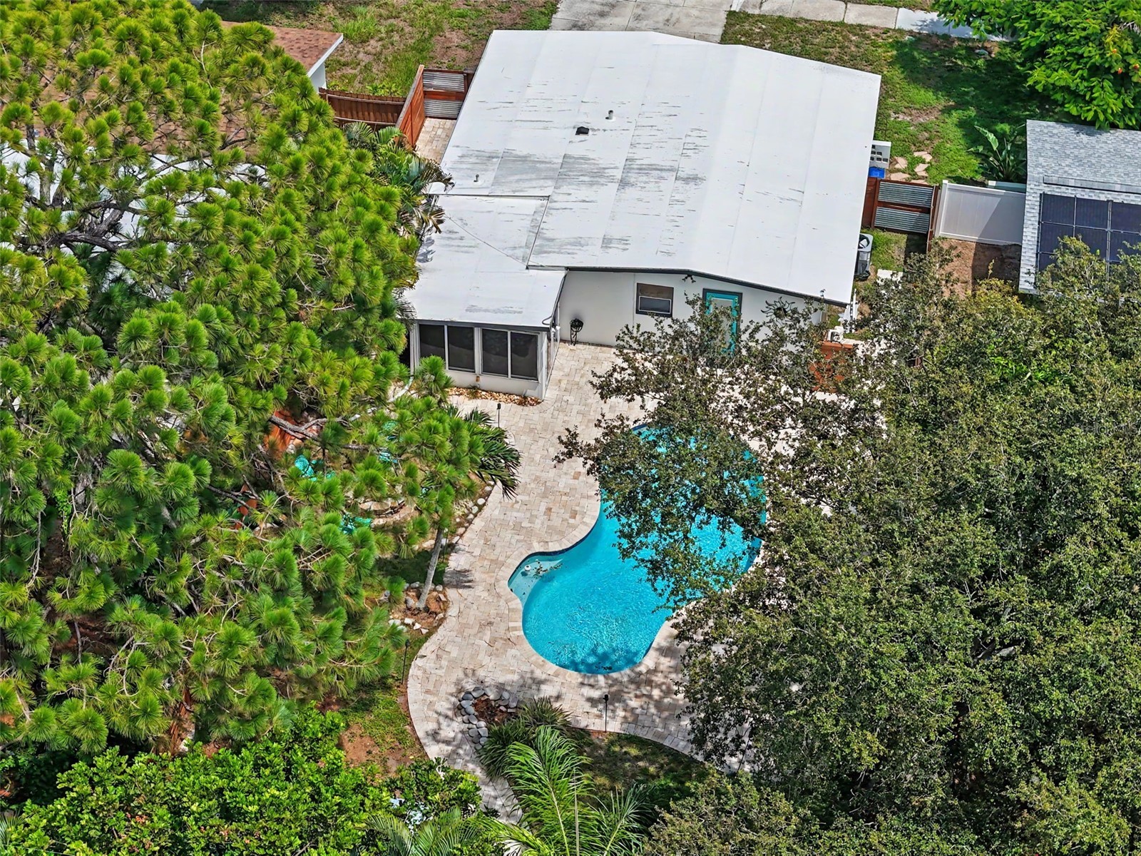 860 86th Avenue N Saint Petersburg FL 33702 TB8528884 image36
