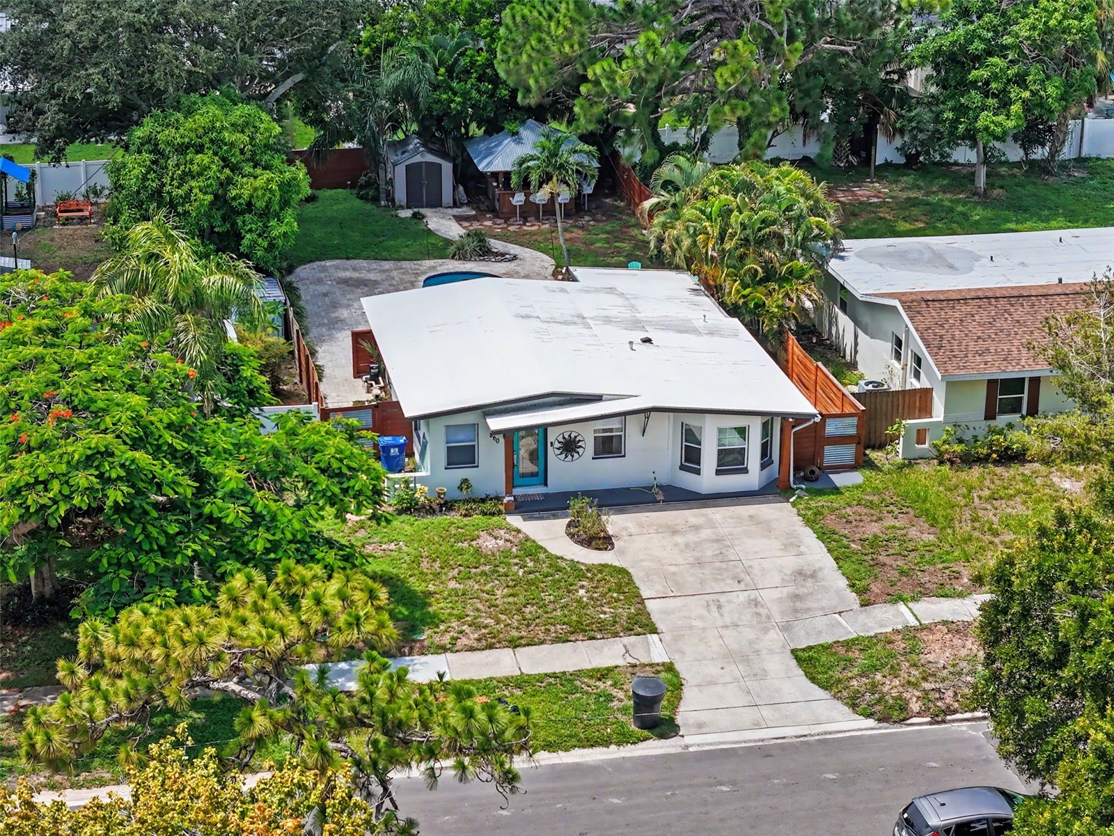 860 86th Avenue N Saint Petersburg FL 33702 TB8528884 image37