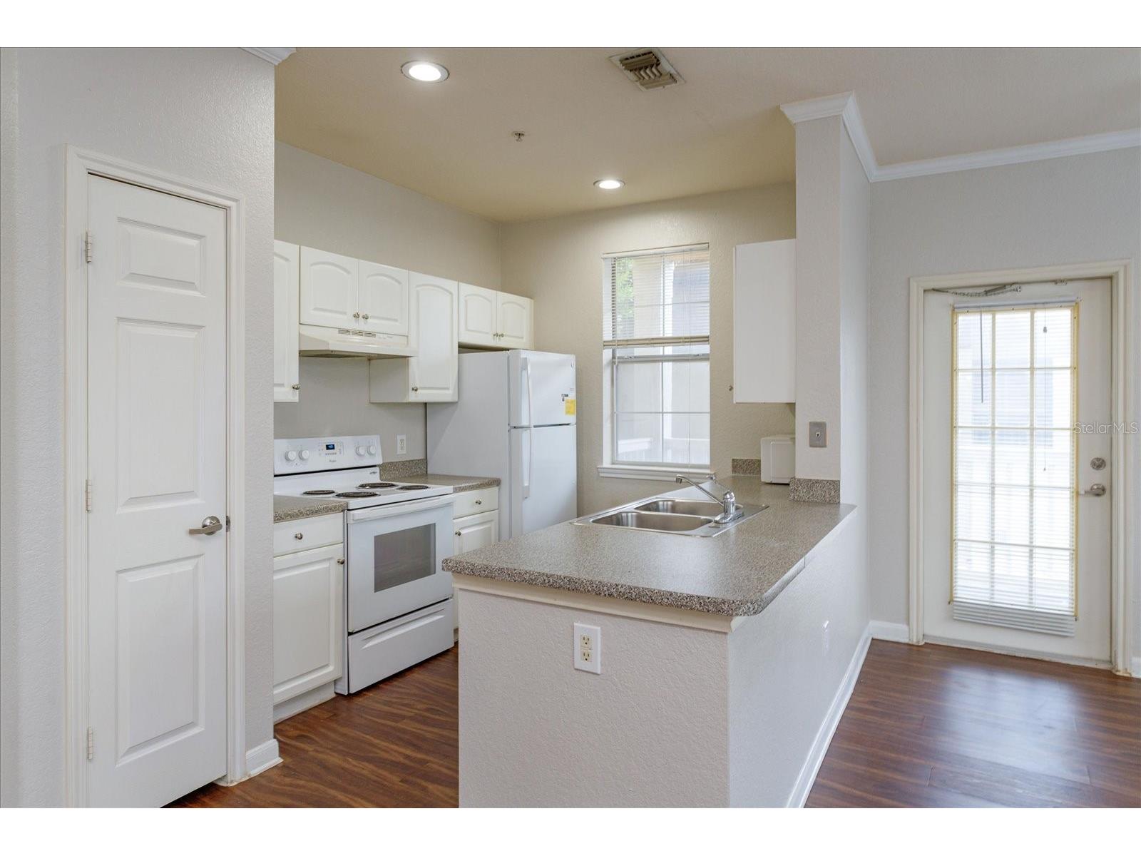 860 N Orange Avenue #262 Orlando FL 32801 O6416041 image10