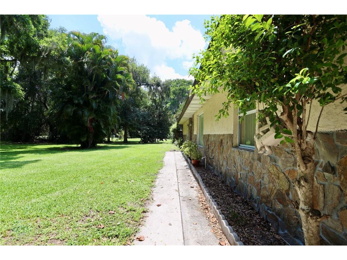 860 Oak Shore Drive Saint Cloud FL 34771 - EAST LAKE TOHO S5127819 image14