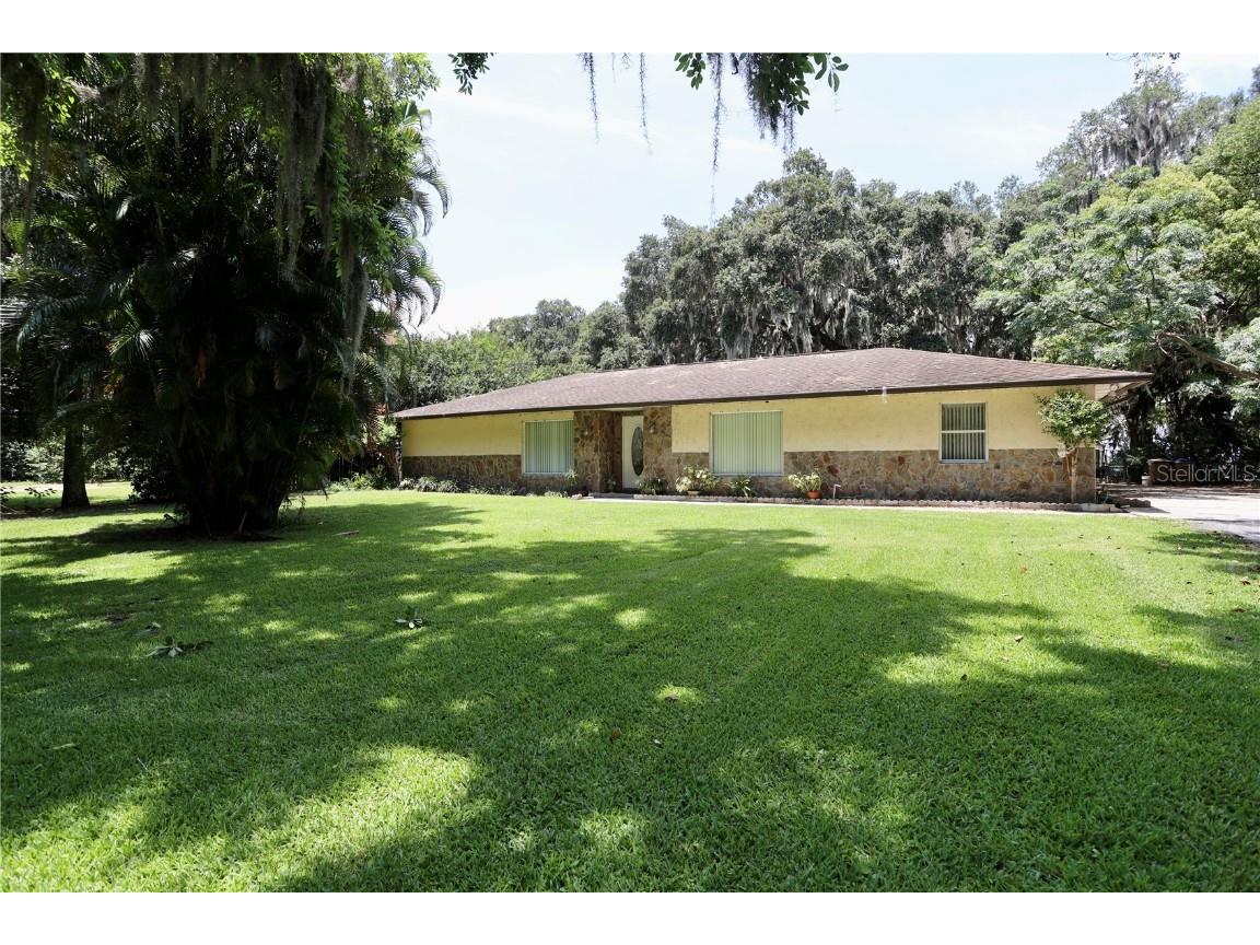 860 Oak Shore Drive Saint Cloud FL 34771 - EAST LAKE TOHO S5127819 image2