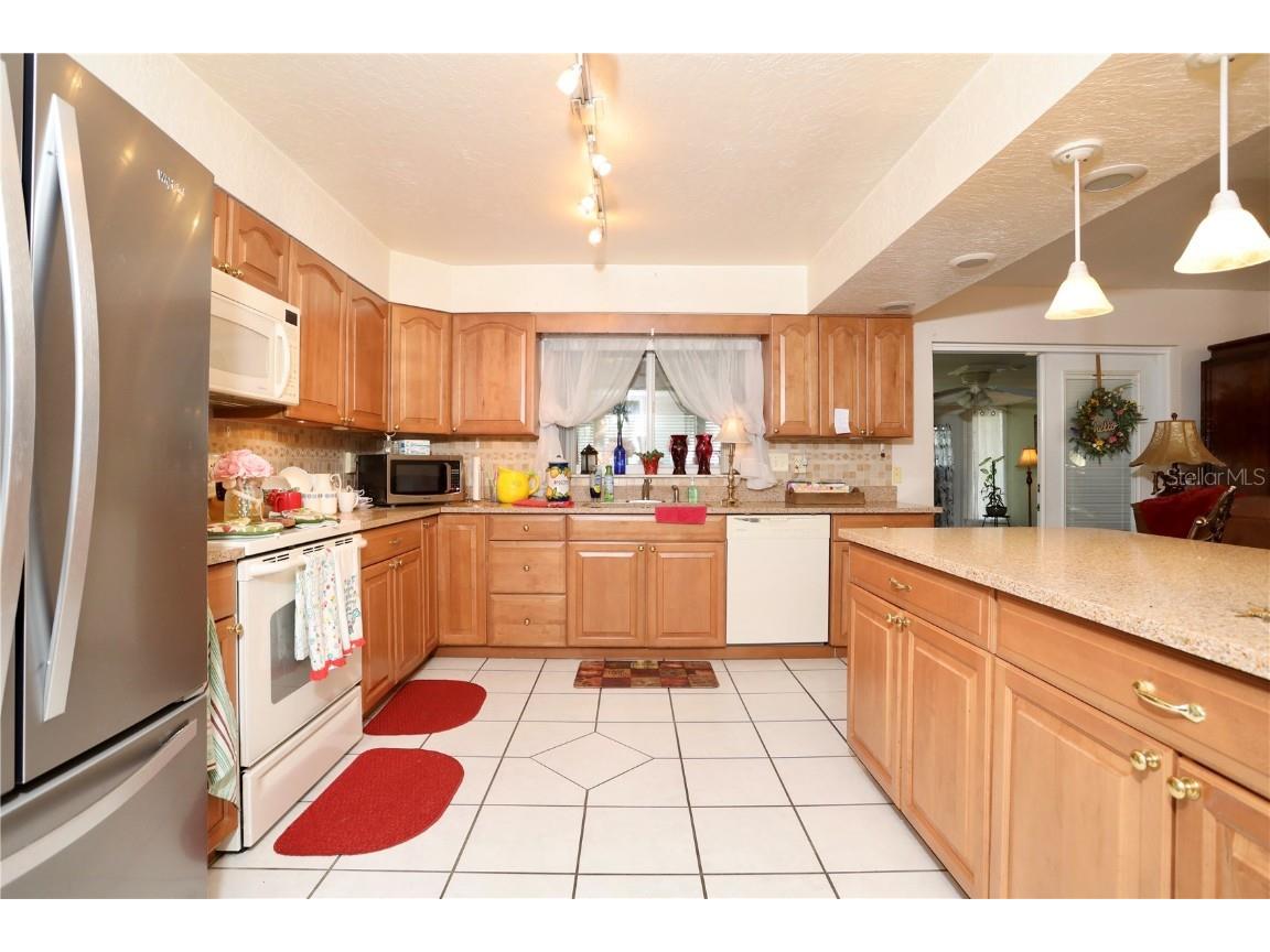 860 Oak Shore Drive Saint Cloud FL 34771 - EAST LAKE TOHO S5127819 image24