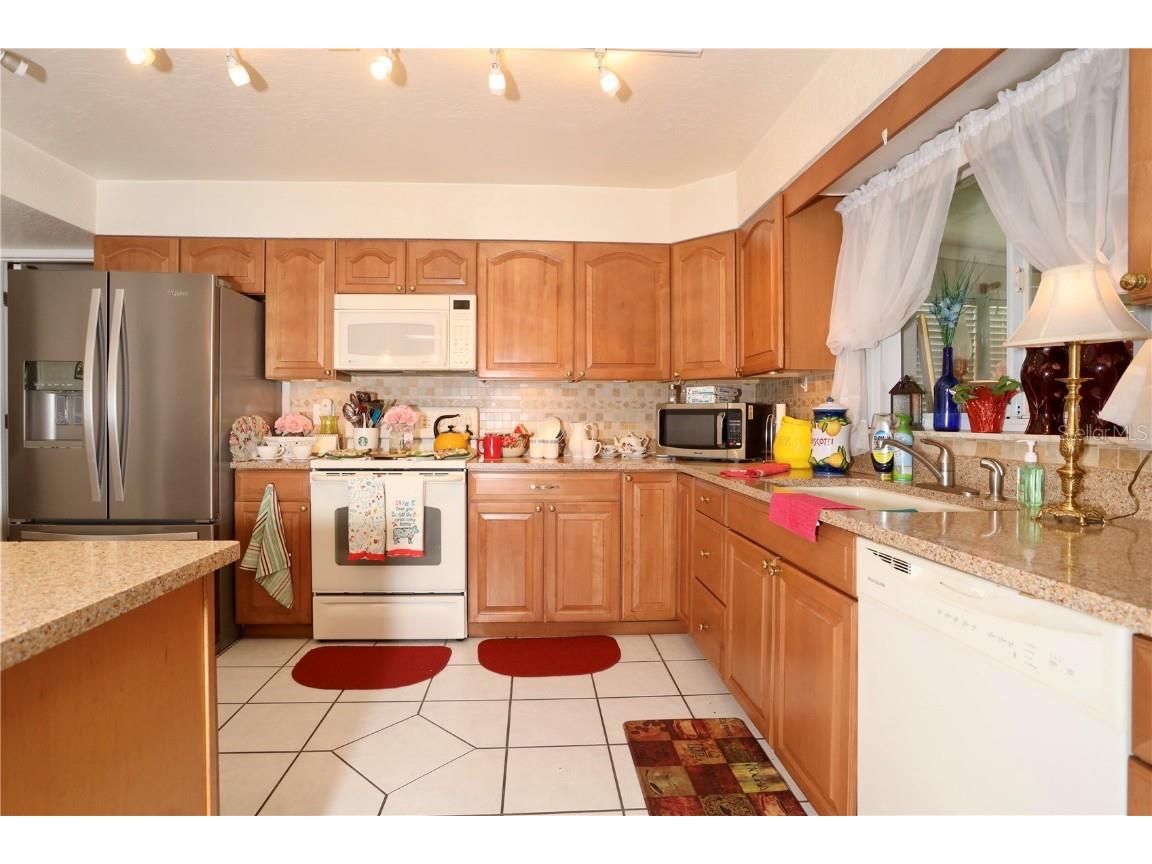 860 Oak Shore Drive Saint Cloud FL 34771 - EAST LAKE TOHO S5127819 image25