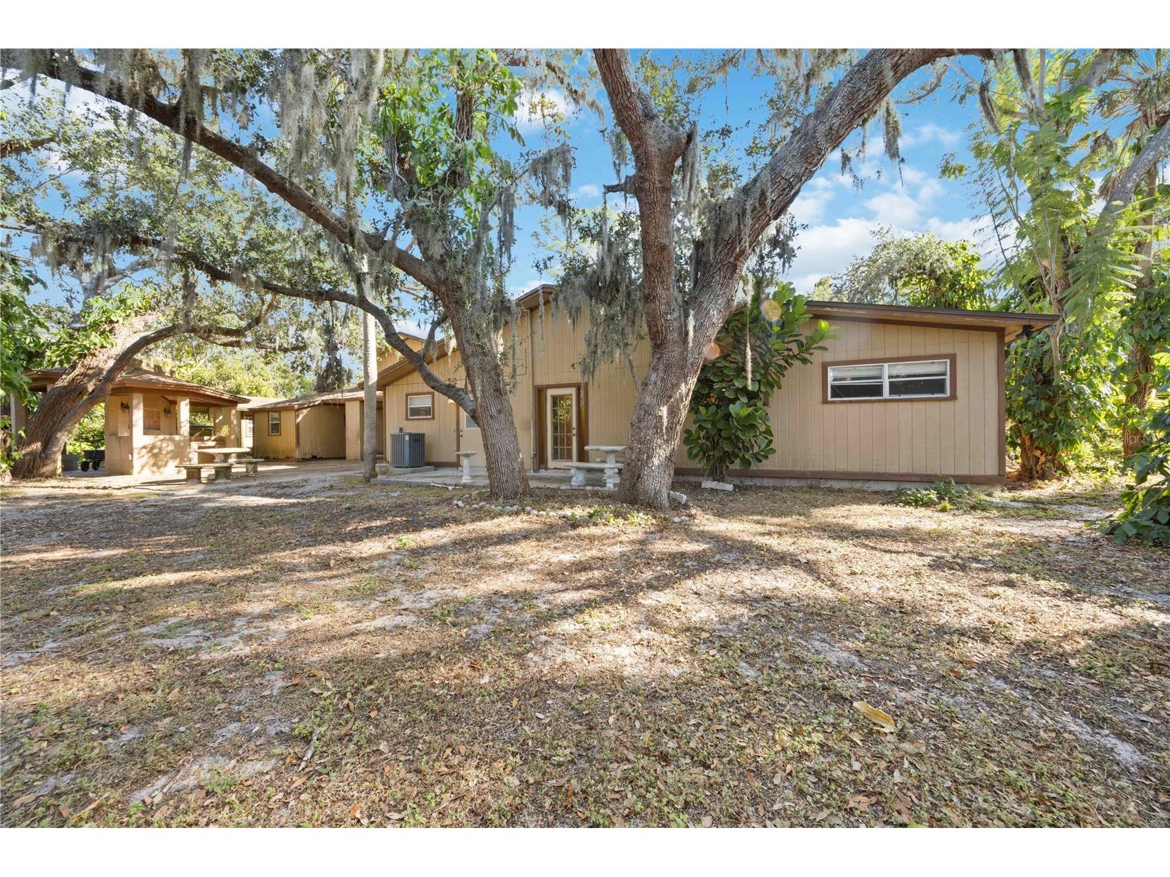 860 S Beneva Road Sarasota FL 34232 A4665949 image4