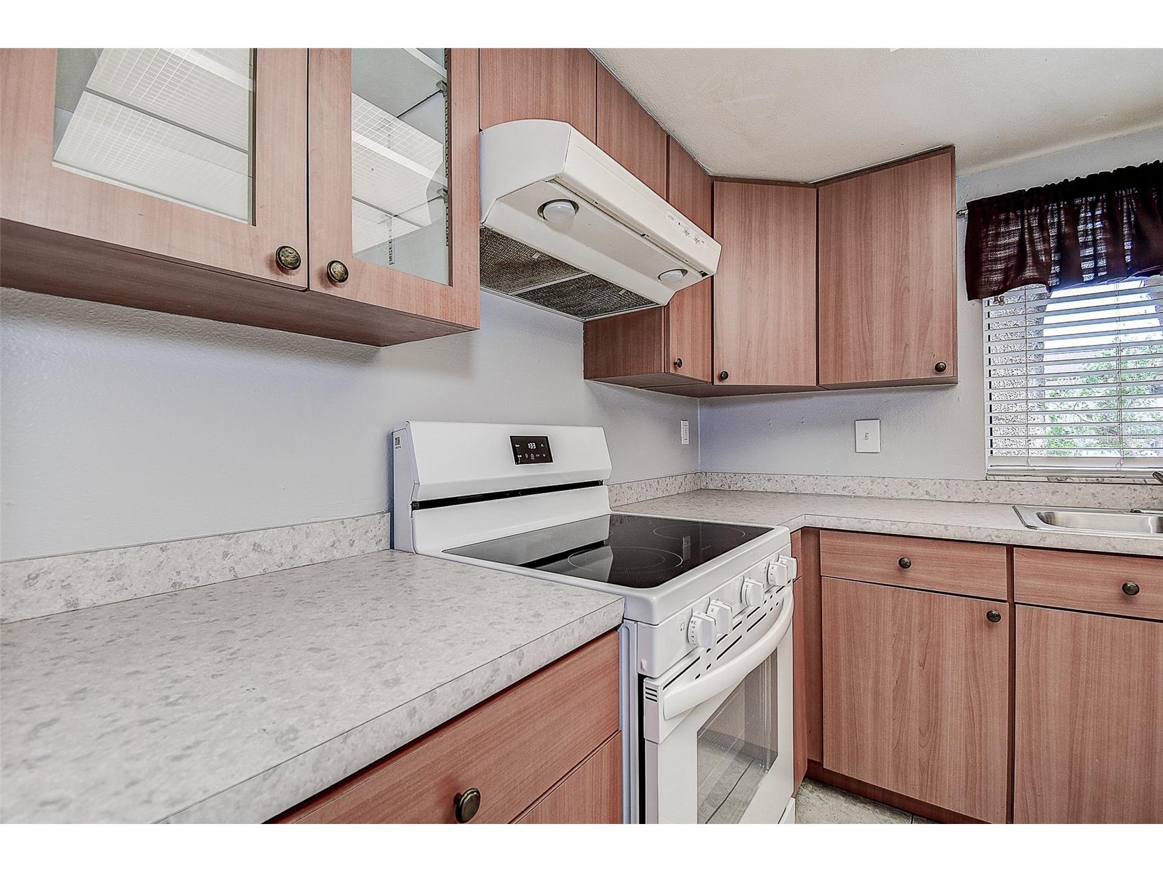 860 S Village Drive N #106 Saint Petersburg FL 33716 - N TB8504075 image10
