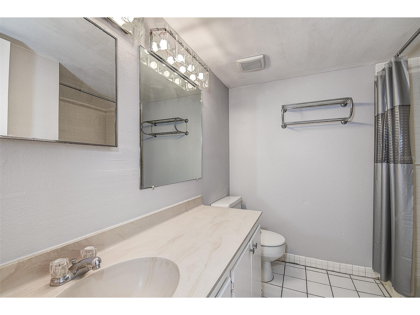 860 S Village Drive N #106 Saint Petersburg FL 33716 - N TB8504075 image19