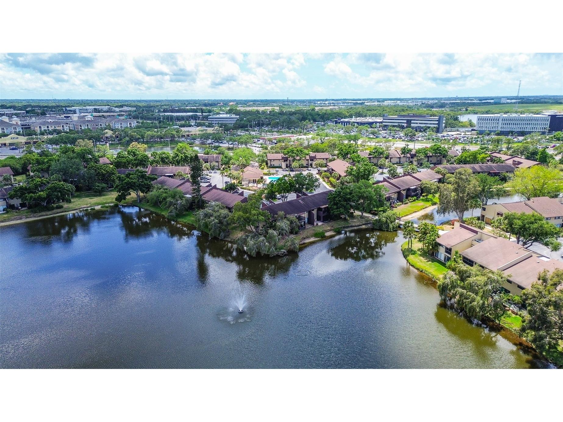 860 S Village Drive N #106 Saint Petersburg FL 33716 - N TB8504075 image38