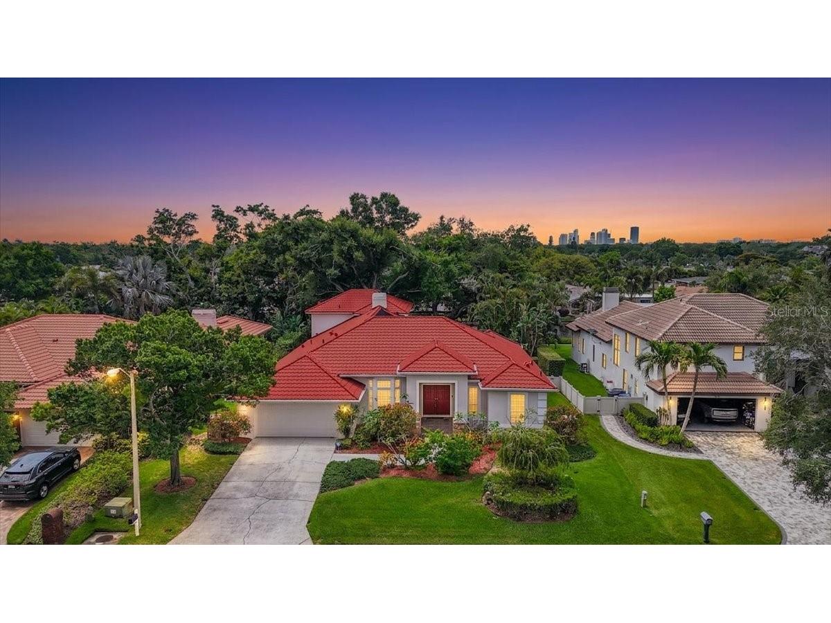 860 Sand Pine Drive NE Saint Petersburg FL 33703 TB8493569 image2