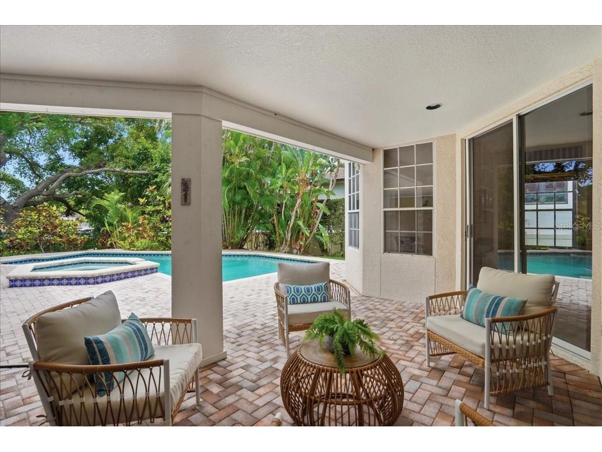 860 Sand Pine Drive NE Saint Petersburg FL 33703 TB8493569 image23