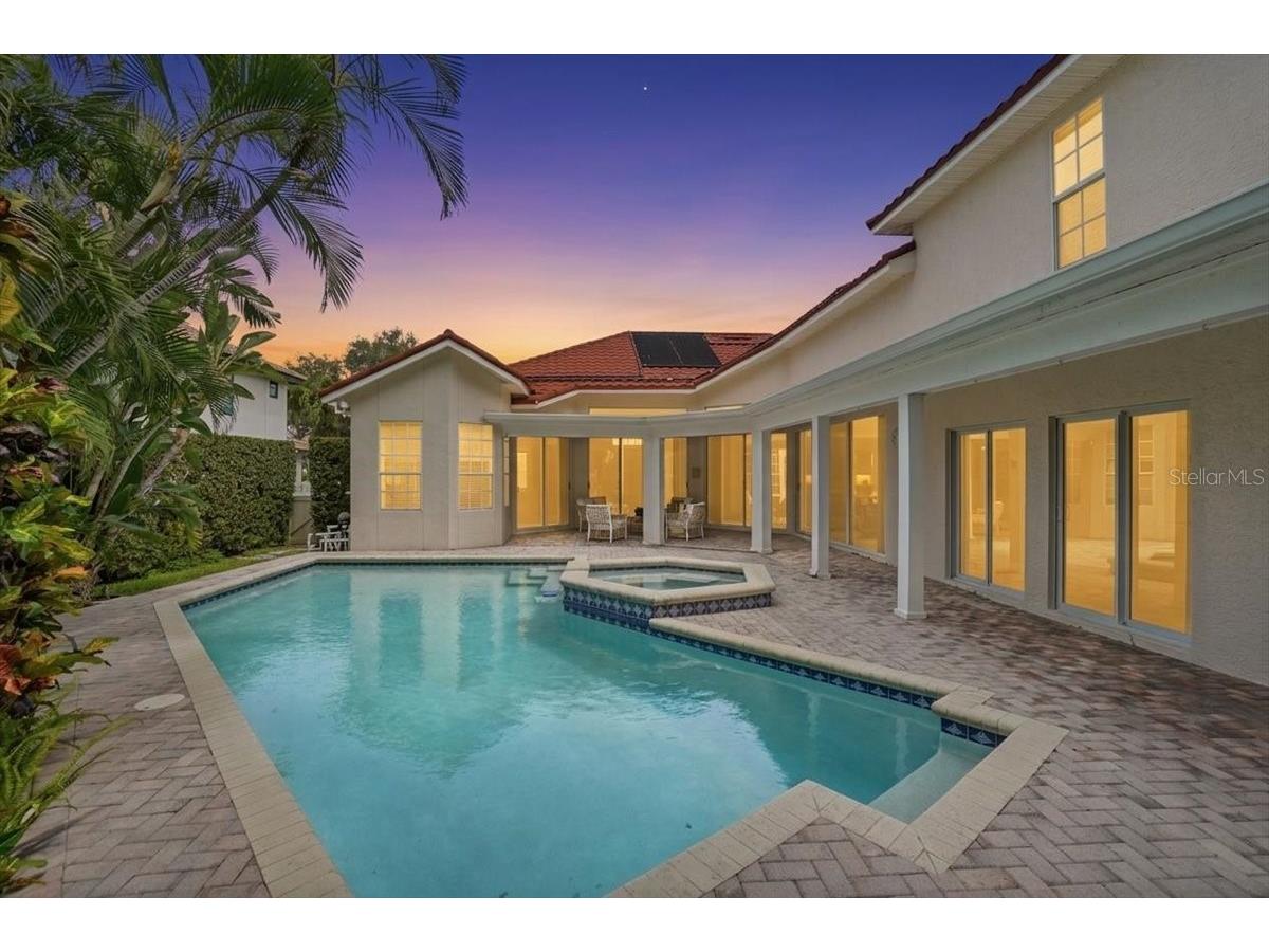860 Sand Pine Drive NE Saint Petersburg FL 33703 TB8493569 image3