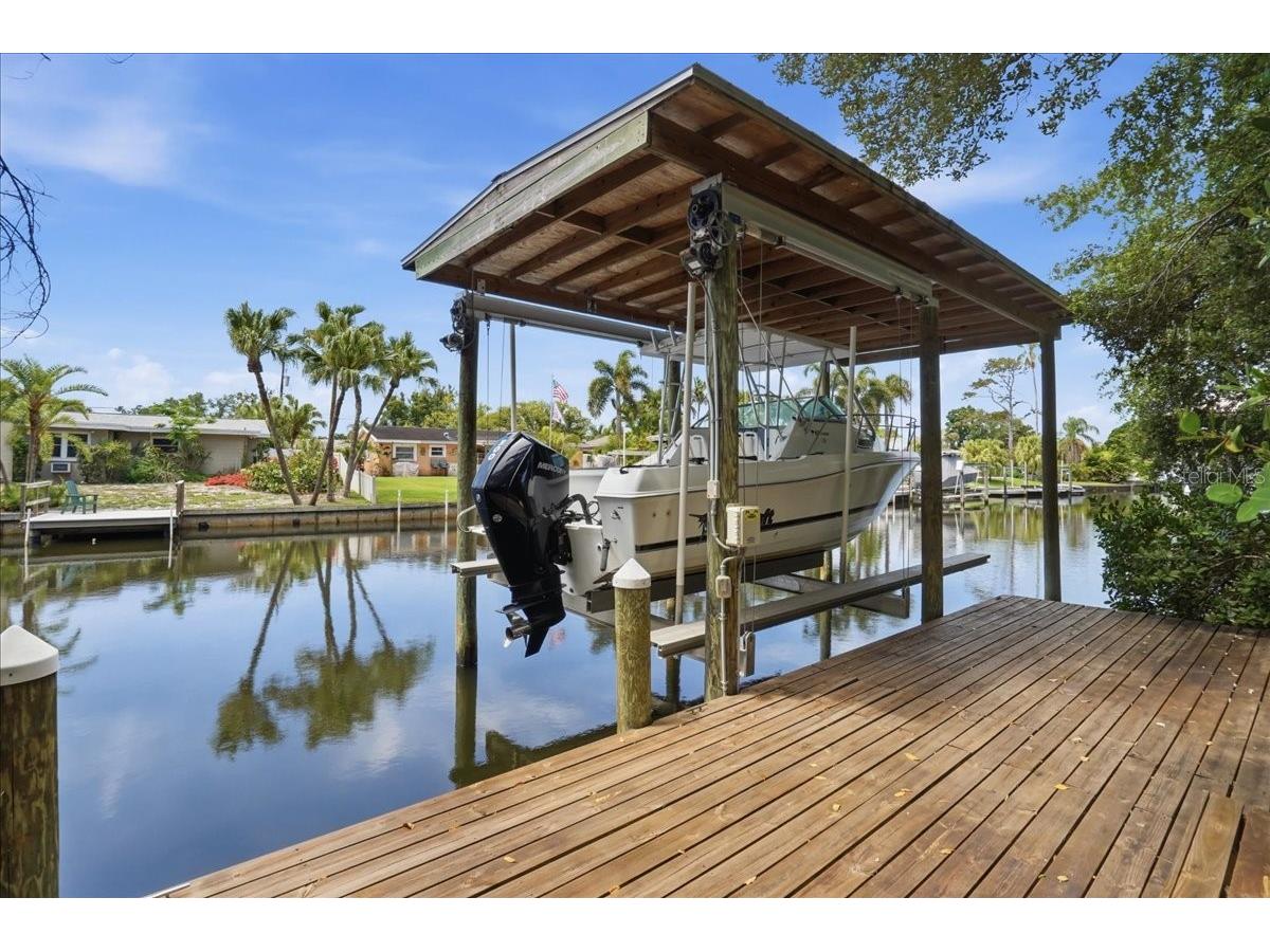 860 Sand Pine Drive NE Saint Petersburg FL 33703 TB8493569 image36