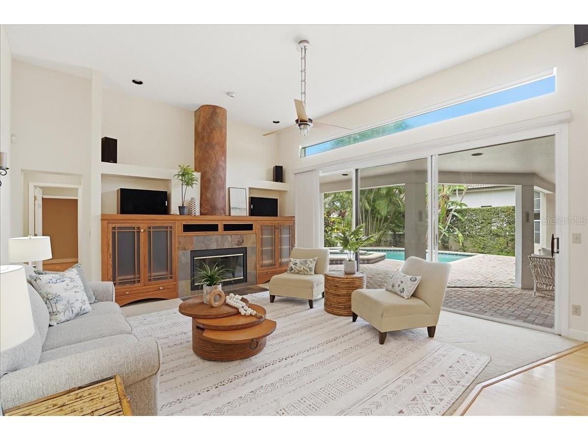860 Sand Pine Drive NE Saint Petersburg FL 33703 TB8493569 image4