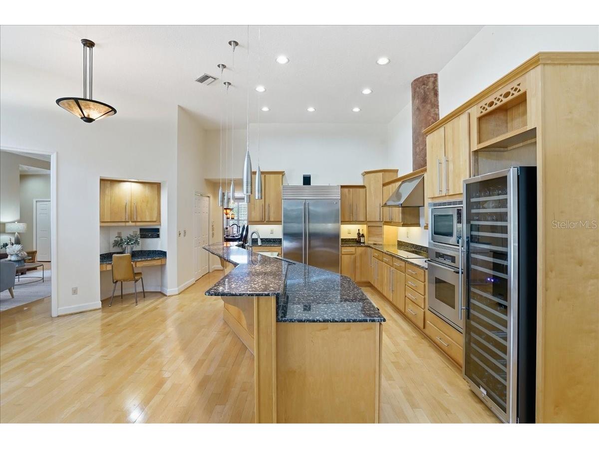 860 Sand Pine Drive NE Saint Petersburg FL 33703 TB8493569 image7