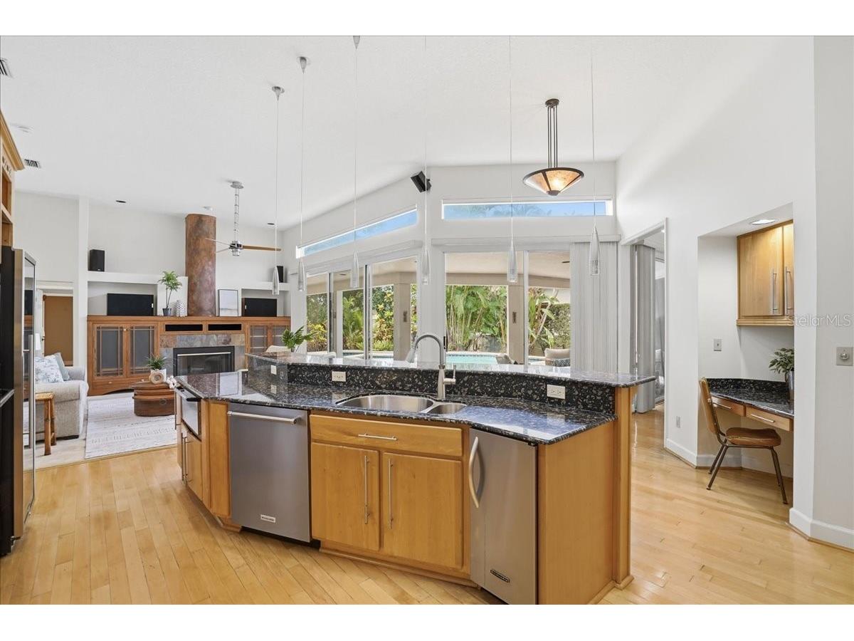 860 Sand Pine Drive NE Saint Petersburg FL 33703 TB8493569 image9