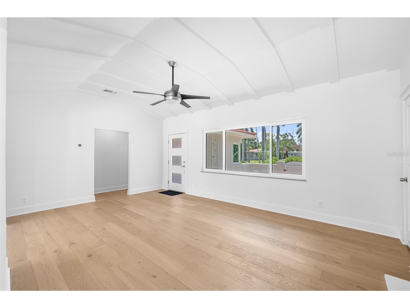 860 Snell Isle Boulevard NE Saint Petersburg FL 33704 A4665216 image11